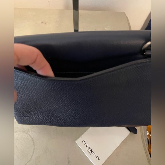 Givenchy maroon and navy Duetto crossbody bag - Picture 3 of 13